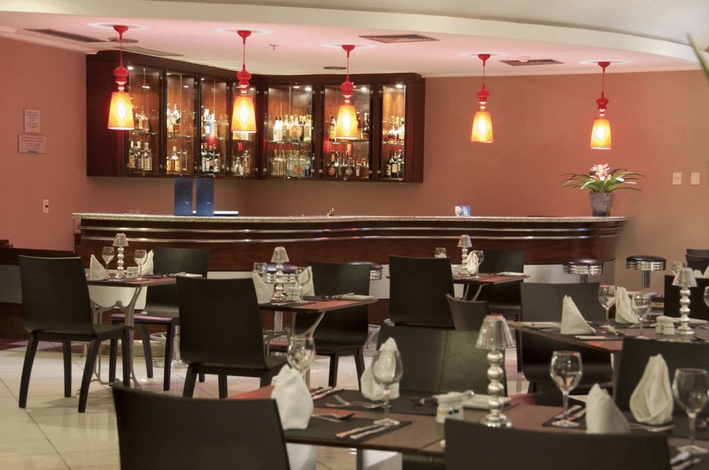 Comfort Suites Vitória Restaurant foto